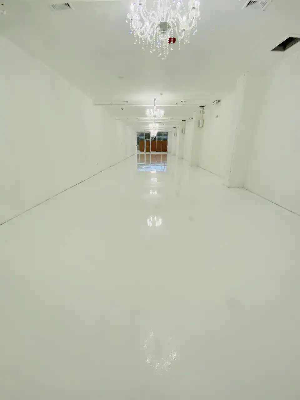 Colored Epoxy Floor by Zeran Floors